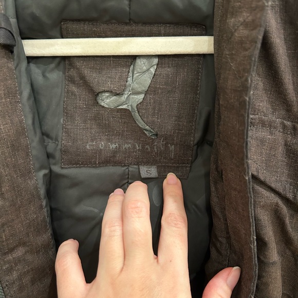 Community winter jacket - Picture 2 of 8